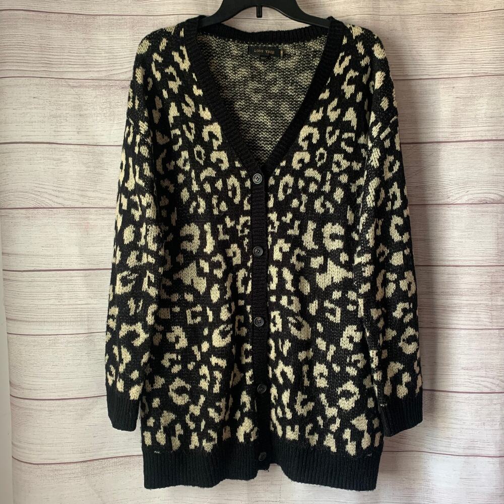 Love Tree Leopard Print Cardigan V-Neck Button Up Size Large